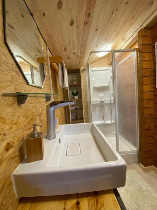 Holiday home Haus Clemens - Gemuetliches Holzhaus Mit Grundstueck Koenigs Wusterhausen